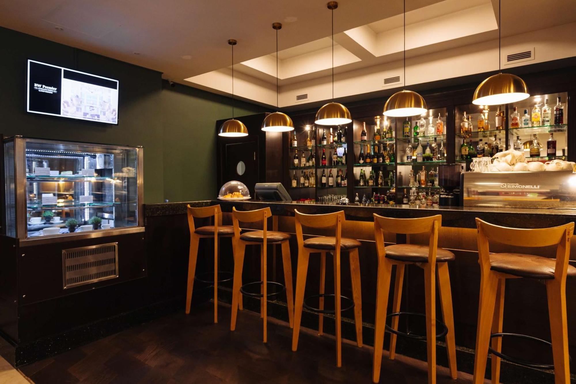 Best Western Plus Atakent Park Hotel Almaty Ngoại thất bức ảnh